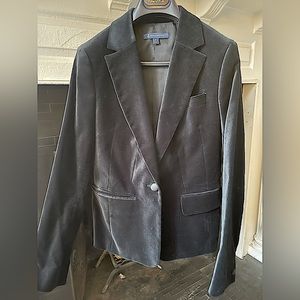 Brooks Brothers Women’s Black Velvet Blazer - Size 6